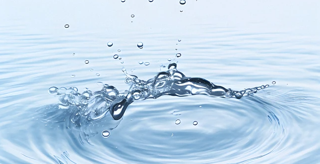 【科普】水、甘油在护肤品成分中的作用，为什么排在第一位？